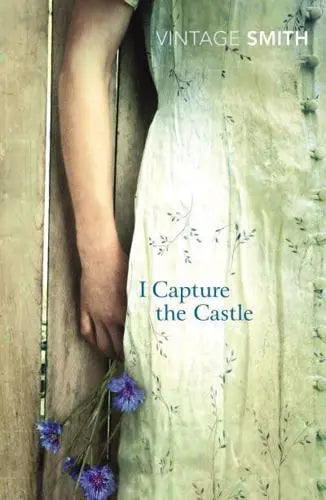 I Capture the Castle by Dodie Smith (Author) , Valerie Grove